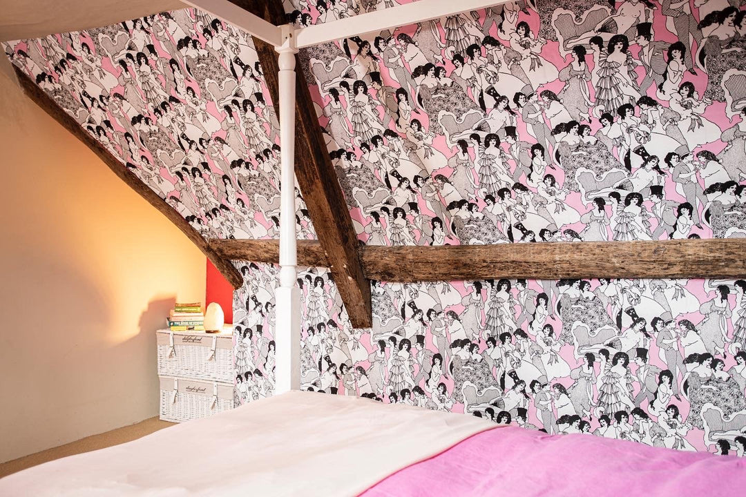 boudoir-ny-wallpaper-pink-retro-men-women-black-white-drawings