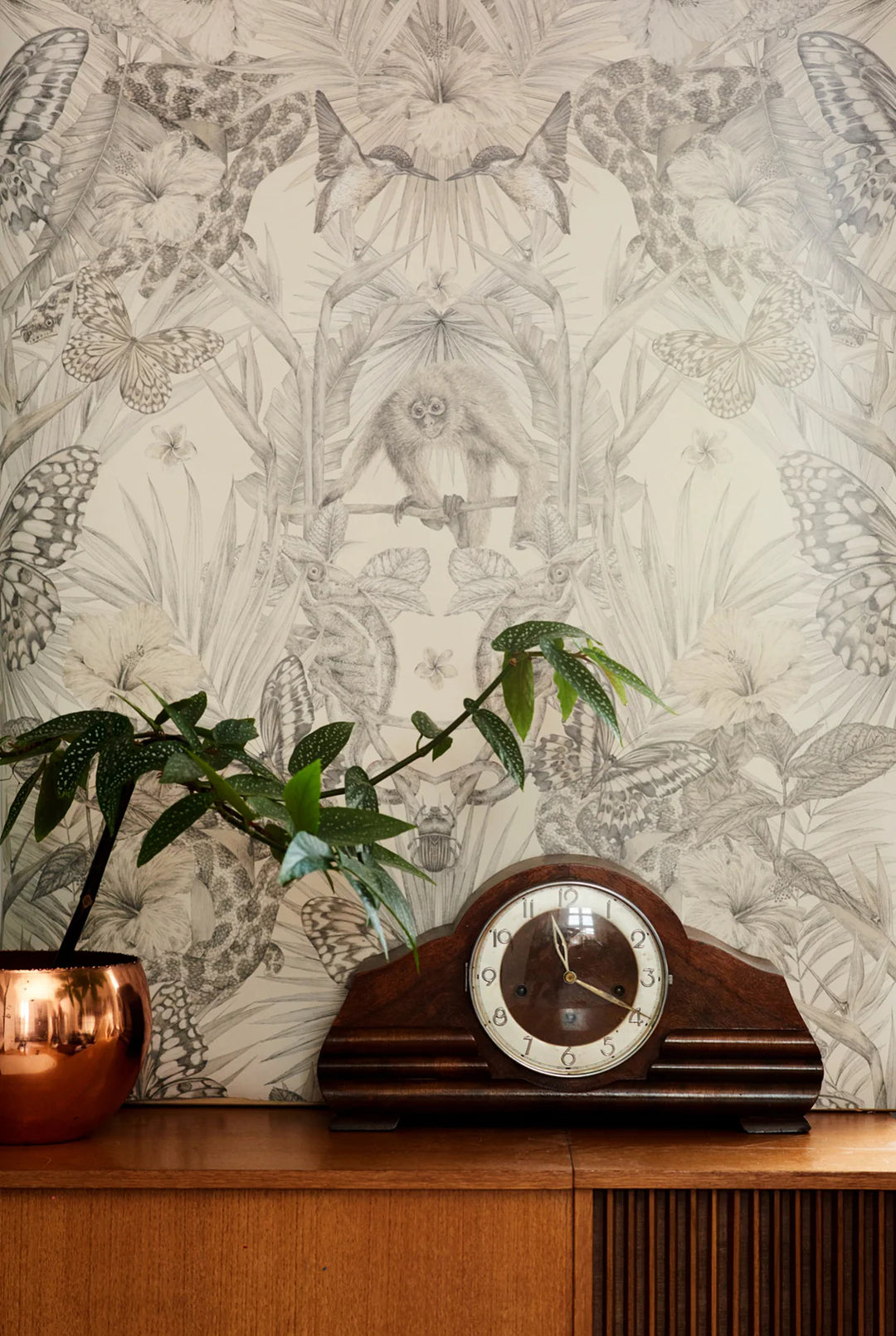 victoria-sanders-wallpaper-exotica-jungle-print-tigers-snakes-palms-orchids-birds-charcoal-handdrawn-illustrated-pattern-kalseidoscopic-repeat