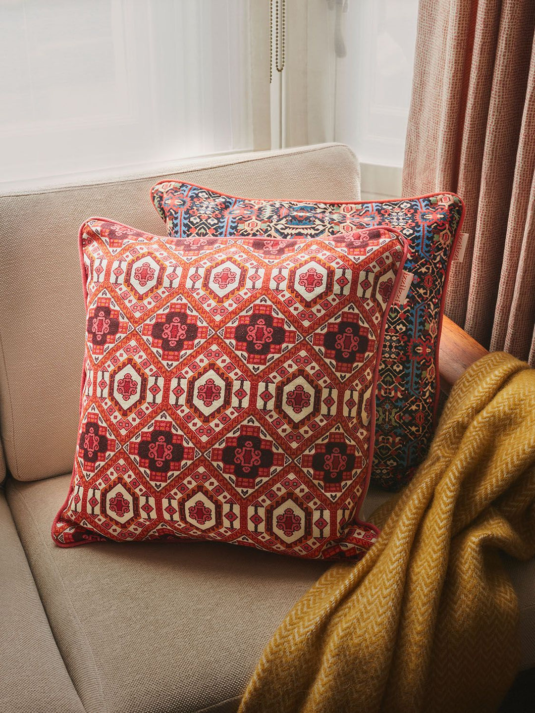 izziizzi-georgia-aztec-geometric-moroccon-cushion-pink-orange-tile-design