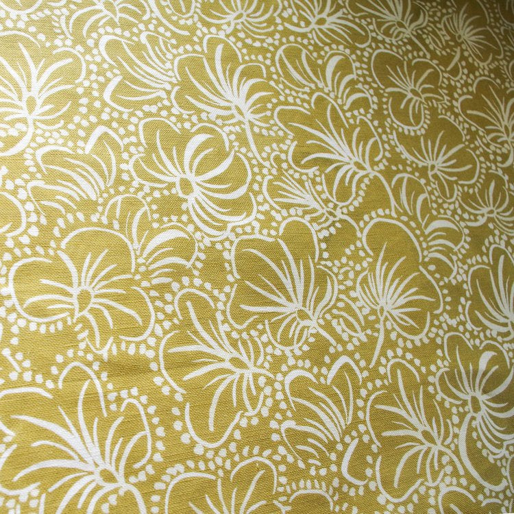 Lowri-textiles-Violas-yellow-sunny-ditsy-print-white-pattern-buttercup-printed-fabric-british-linen-cotton