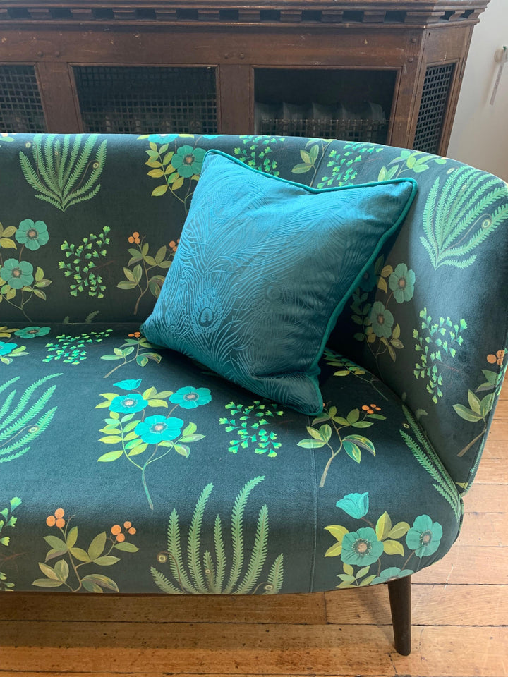 liberty-london-displya-liberty-fabrics-botanical-flora-velvet-floral-sofa-upholstery