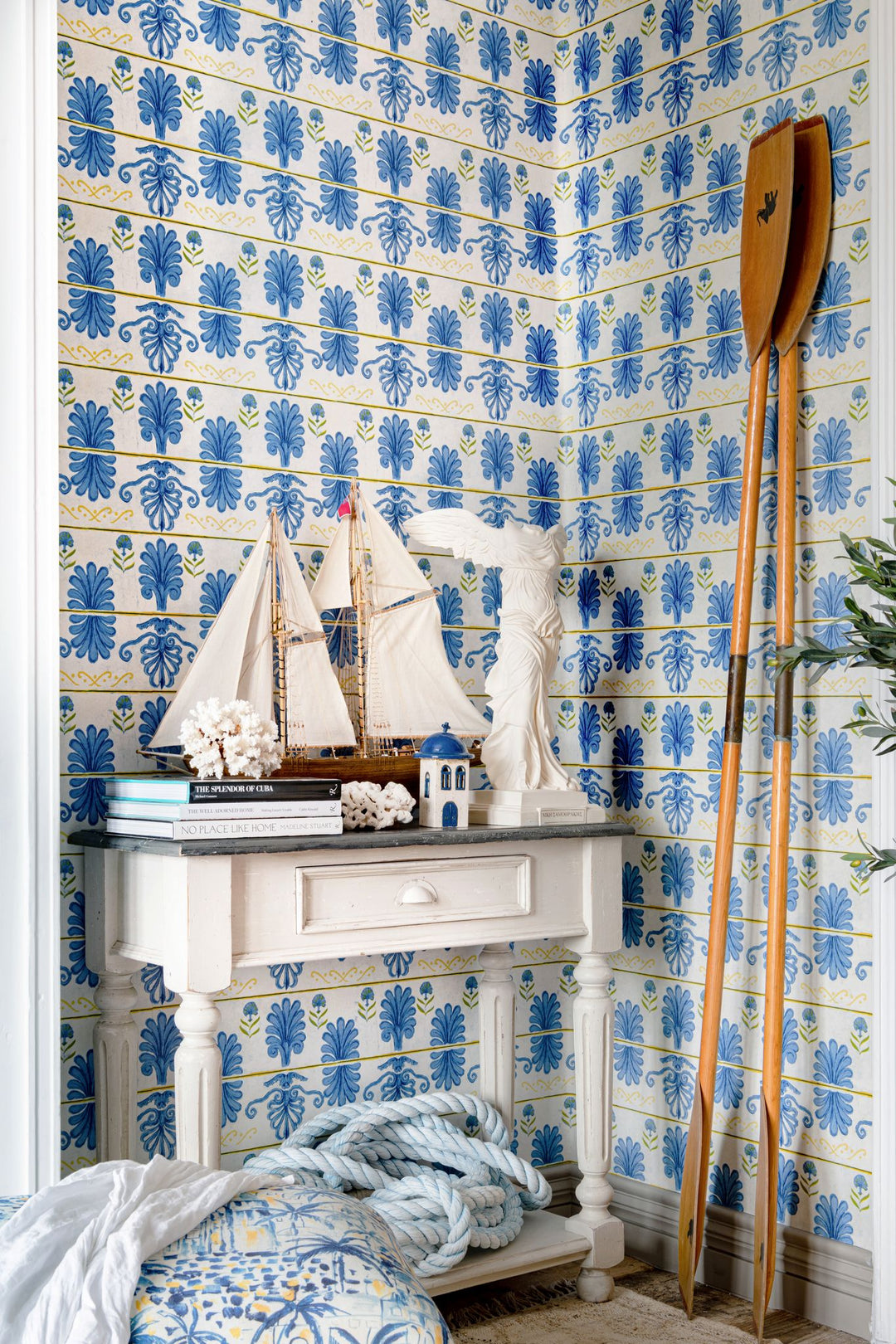 Mykonos-villa-wallpaper-mind-the-gap-yellow-blue-wooden-slats