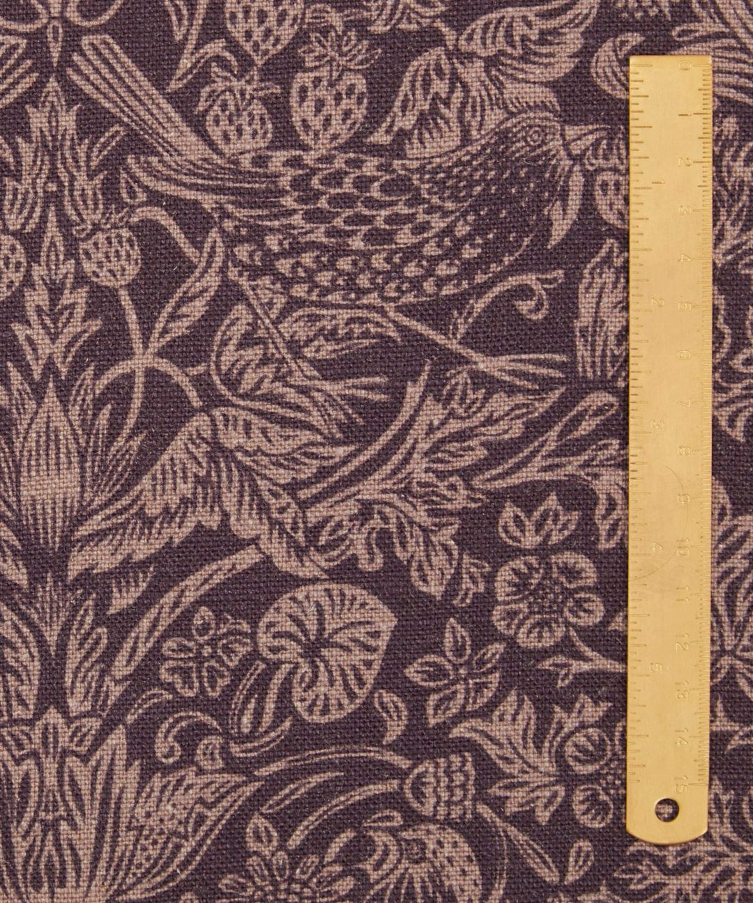 liberty-fabric-interiors-ladbroke-linen-one-colour-strawberry-thief-strawberry-meadowfield-mondern-archive-william-morris-original-design