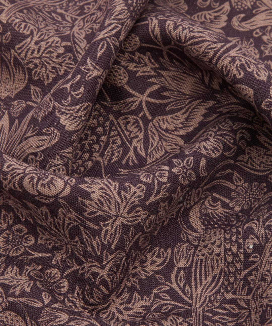 liberty-fabric-interiors-ladbroke-linen-one-colour-strawberry-thief-strawberry-meadowfield-mondern-archive-william-morris-original-design